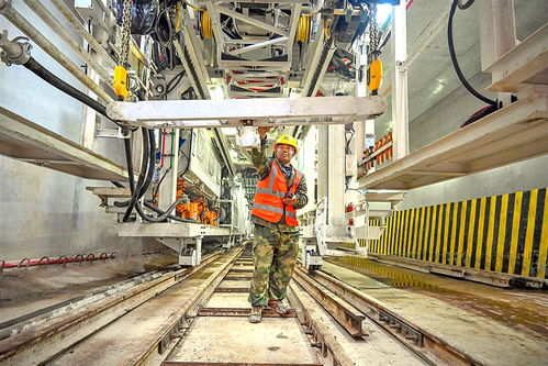 武漢地鐵12號線穿越沙湖工程 技術與土木的經典結合